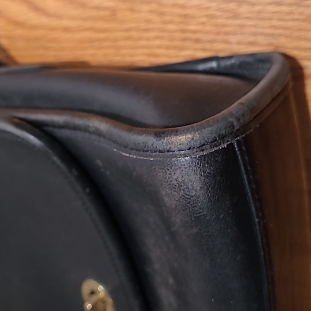 Coach Black Leather Crossbody Bag with Gold Hardware - Picture 4 of 16